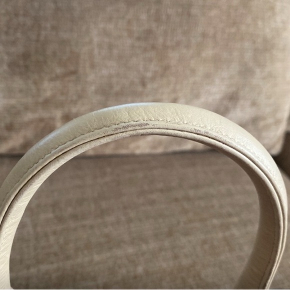 Kelly Wynne Handbag - Picture 9 of 9